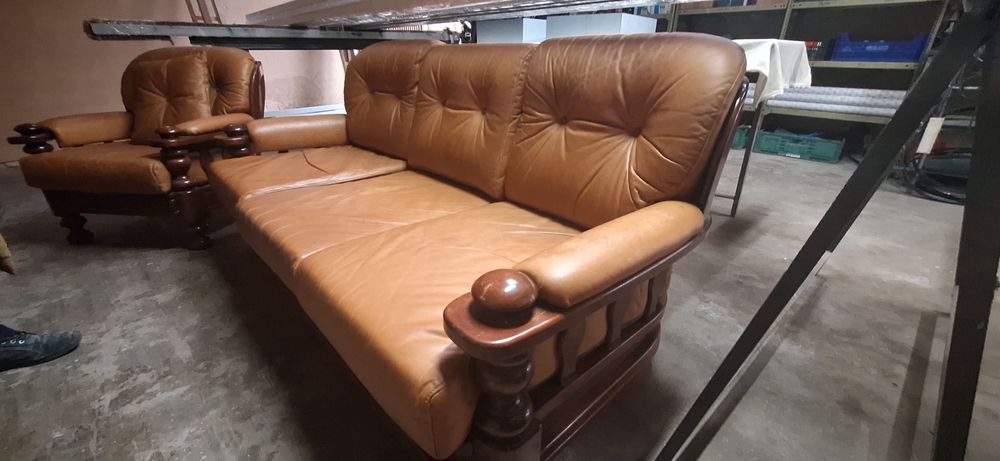 Sofas em pele castanho