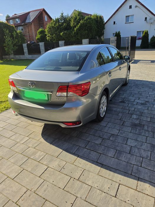 Toyota Avensis T27 1.8 Benzyna