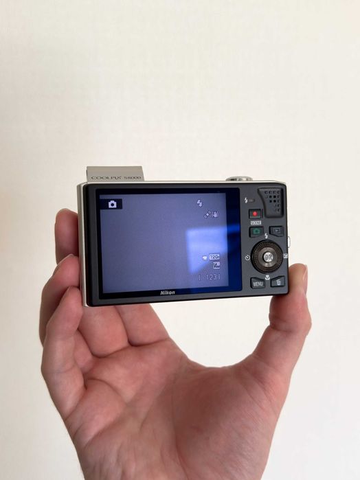 Фотоаппарат цифровой Nikon COOLPIX S8000