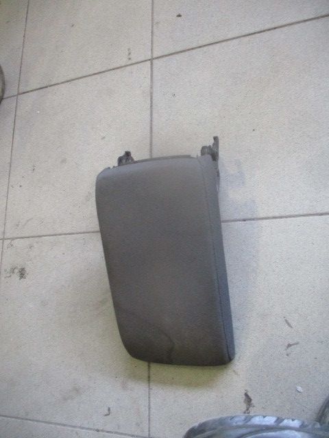 Apoio de braço VOLKSWAGEN Passat Variant (3B6)