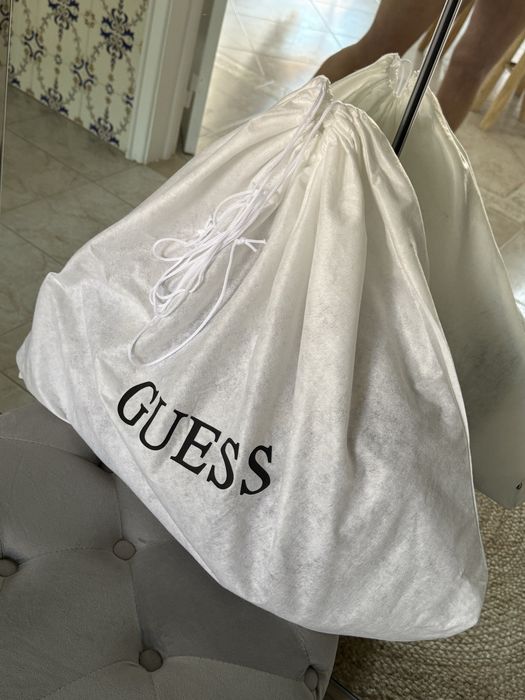 Mala de pele guess original!