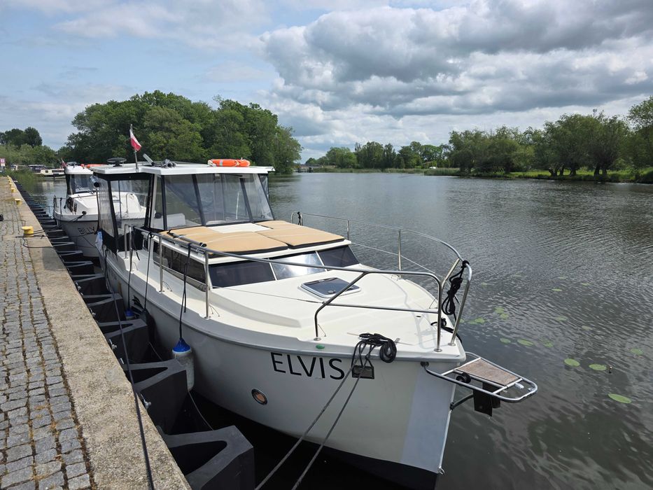Wynajem łodzi bez patentu | Houseboat Żuławy | Gdańsk | Wakacje 2026