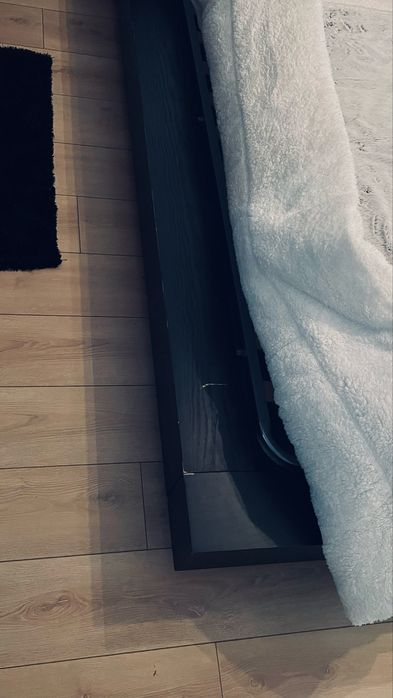 Cama de Casal em Ótimo Estado - 220x190cm