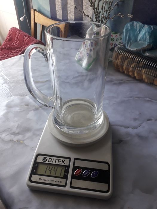 Продам бокал для пива большой.