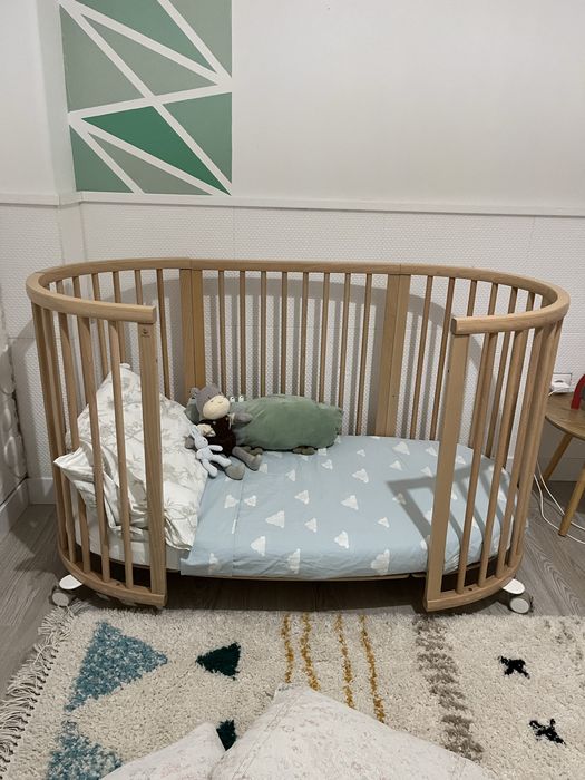 Stokke Sleepi – berço/cama evolutiva completa + extensões + colchões e roupa