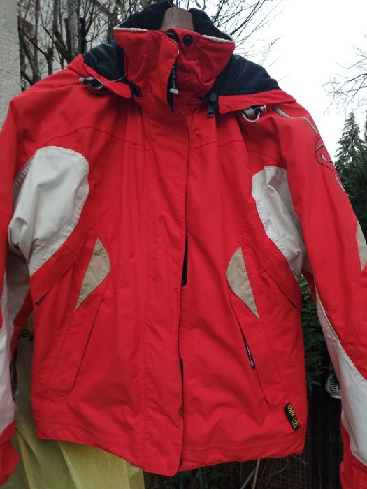Kurtka ocieplana Gore-Tex z kapturem