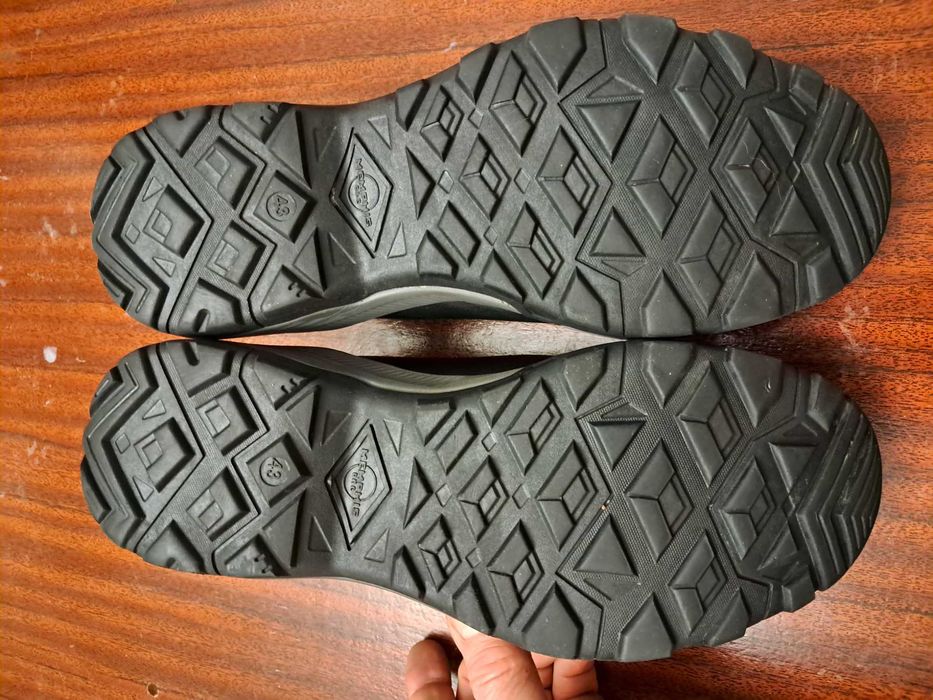 Продам Оригинальные мужские  туфли Memphis One 43 размер