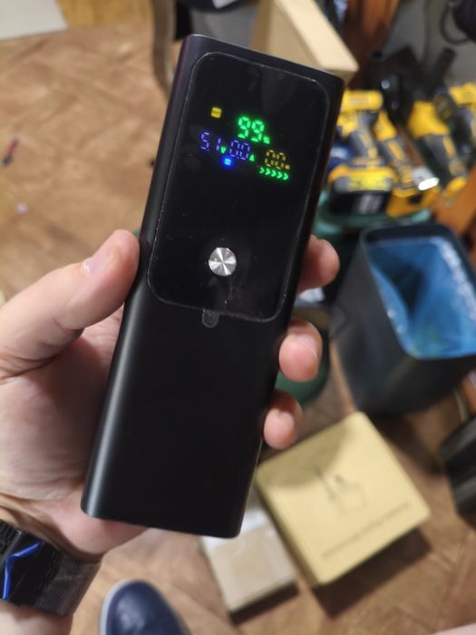 Павербанк для ноутбуков 100W. 24000 mAh. Для любых гаджетов .