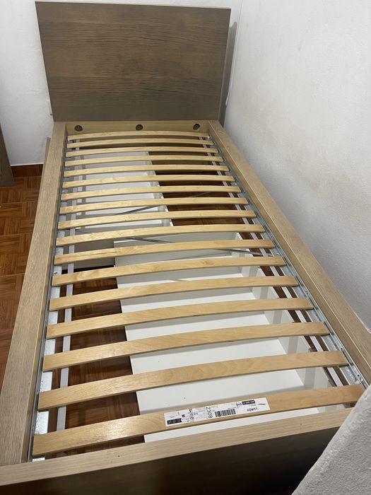 Cama ikea malm individual com estrado de tripas e caixas de arrumação