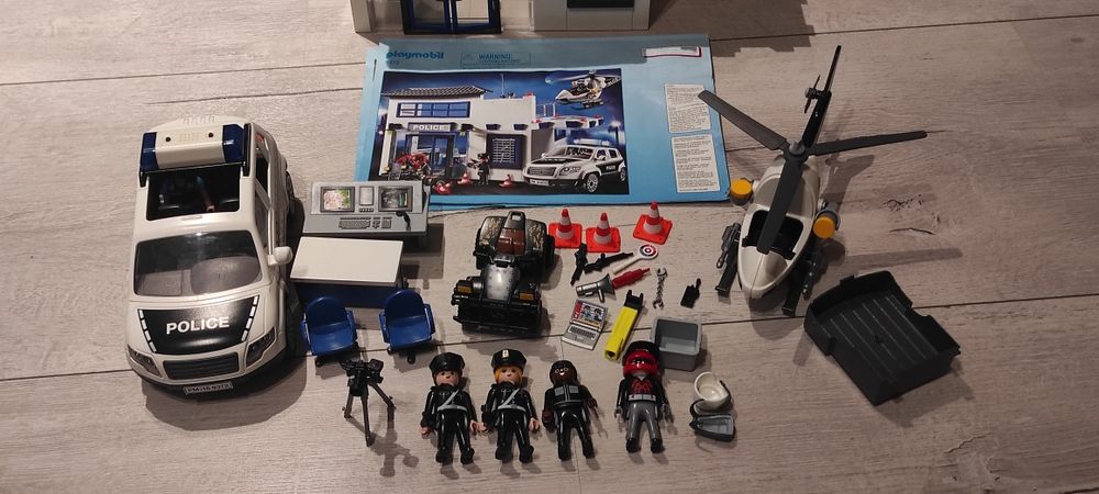 Playmobil 9372 posterunek policji
