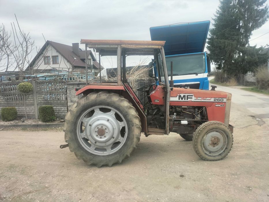 Massey Ferguson 260