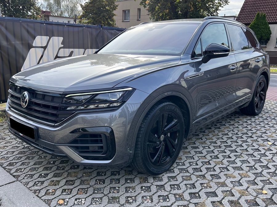 Volkswagen Touareg 3.0TDi 286ps 4Motion R-Line Kamera Virtual Skrętna oś Pneumatyka Radar