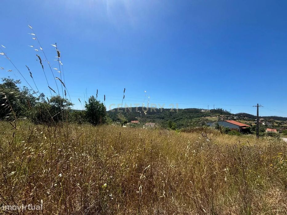 Terreno com viabilidade construtiva em Santiago de Litém - Localização