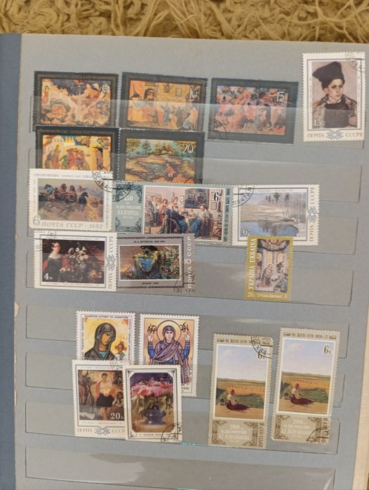 Продам альбом з марками