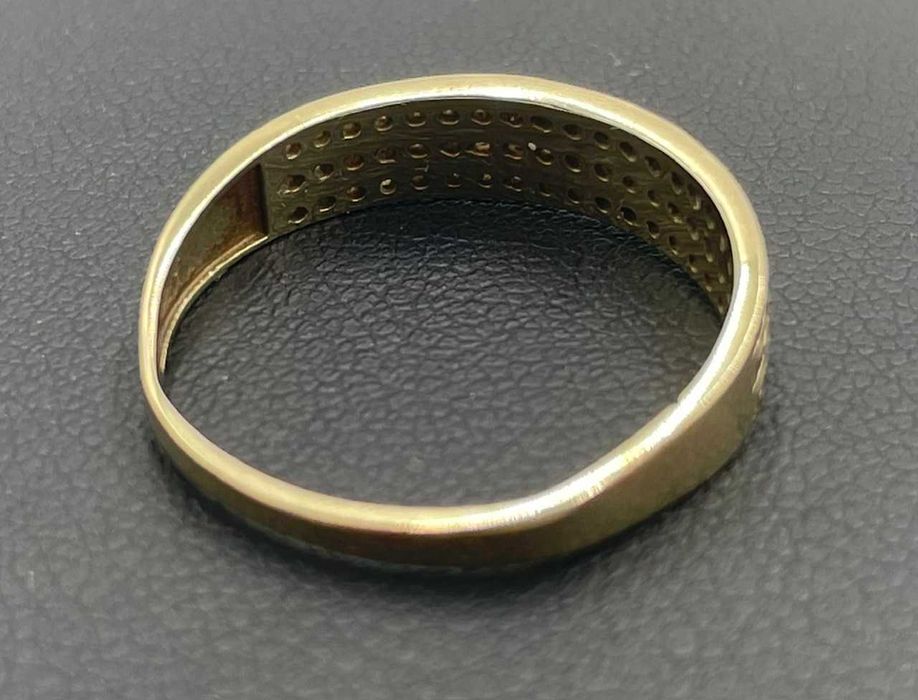 Złoty pierścionek 14kt (585) 1,96 gram R15