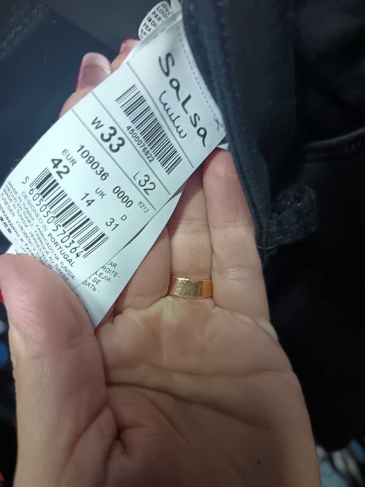 Calças de ganga como novas