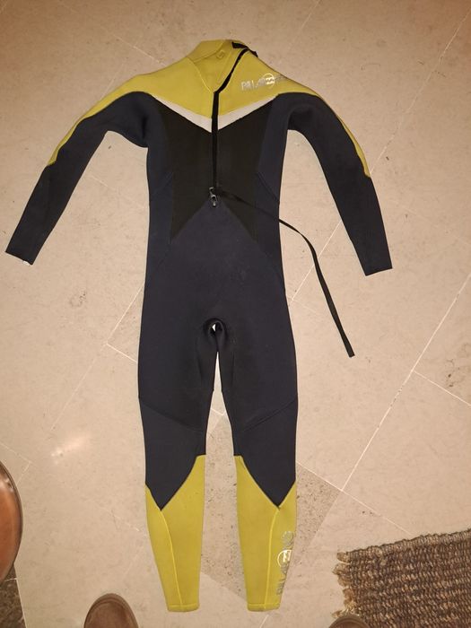 Fato surf Billabong  tamanho 12 anos 4/3