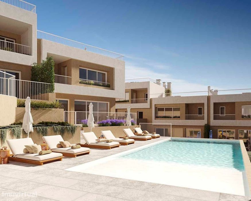 Moradia V3

3-bedroom townhouse
