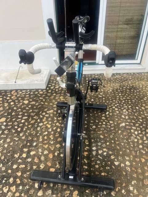 Bicicleta spinning bh