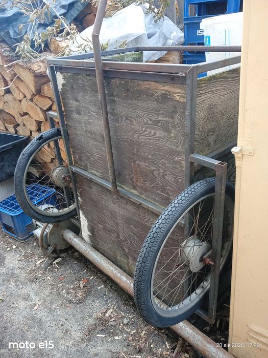 Wózek do wożenia drewna