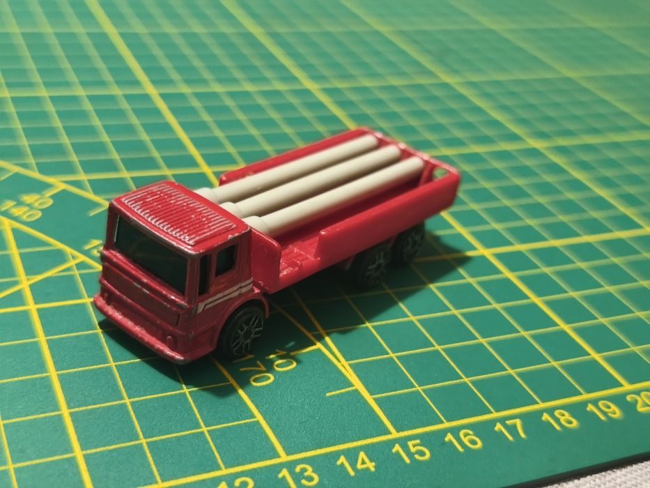 Maisto  Pipe Truck resorek