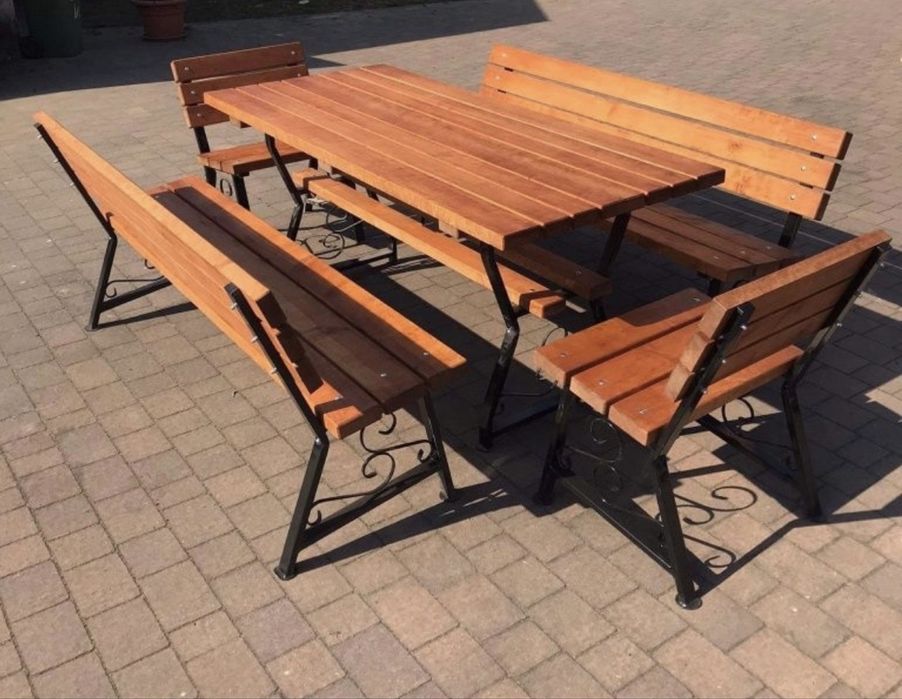 Sprzedam komplet ogrodowy Stół  i dwie ławki