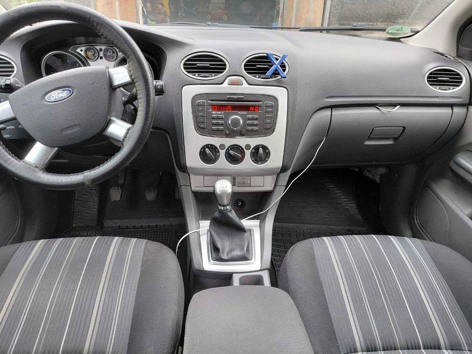 Ford Focus 2010 VIN WF0PXXGCDPAU21643 фото оголошення 8 з 10