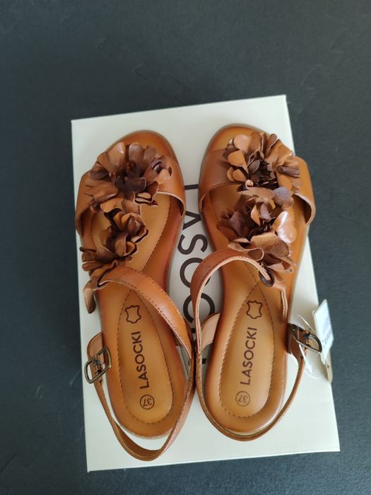Skórzane sandałki Lasocki rozm 37