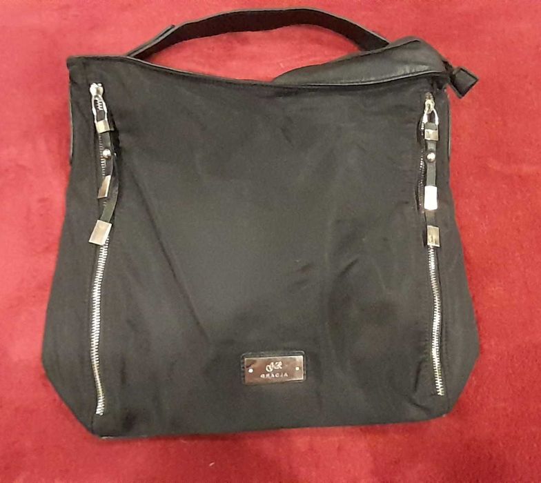 Torebka czarna marki Gracja 40cmx36cm