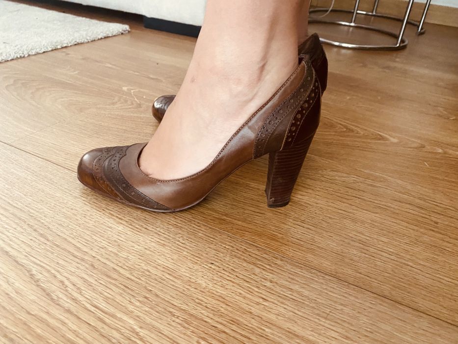 Sapatos em pele Lanidor 40