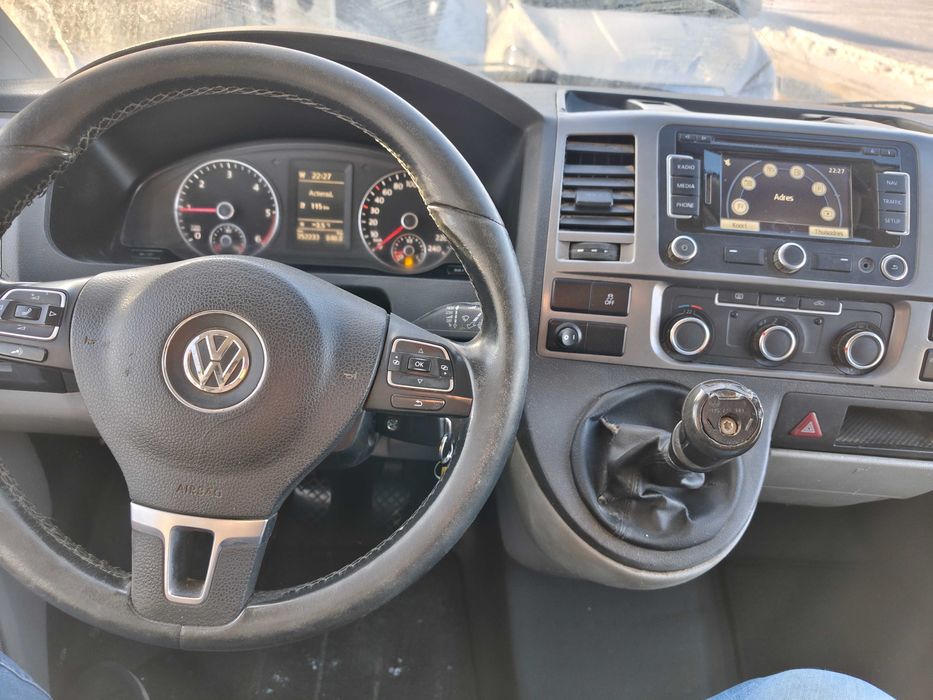 Volkswagen Transporter L2H1