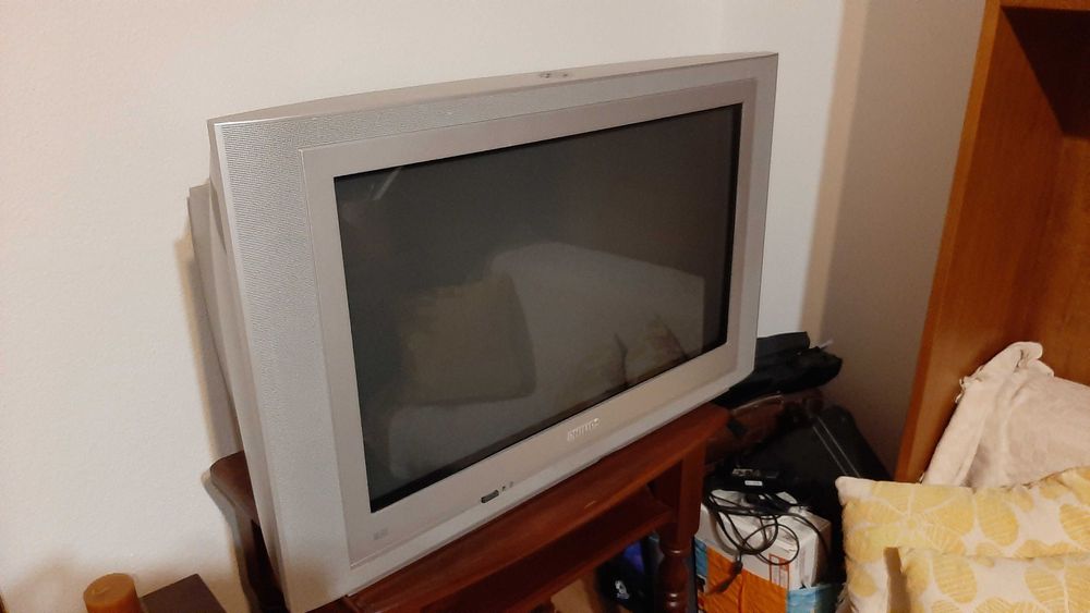 Televisão Philips 81 cm