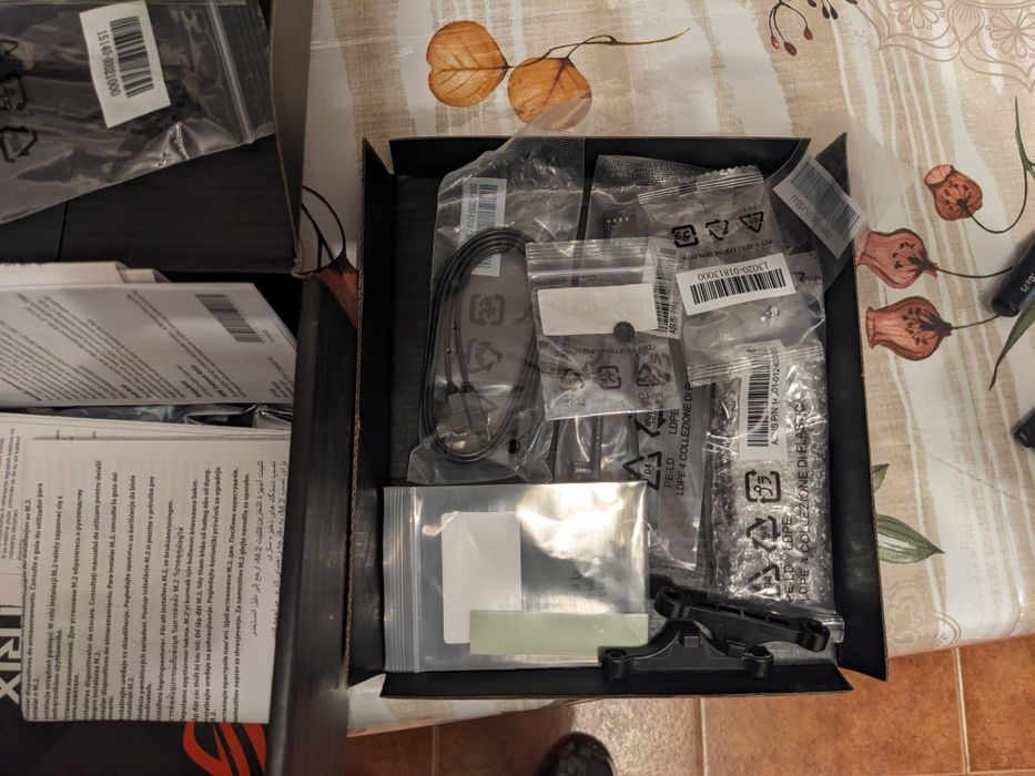 Motherboard Asus Rog B650E-I gaming WiFi mini itx AM5.