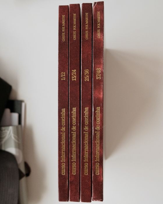 Curso internacional de cozinha prático e ilustrado, 4 volumes