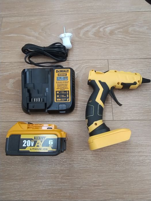 Dewalt акумуляторний клеєвий пістолет
