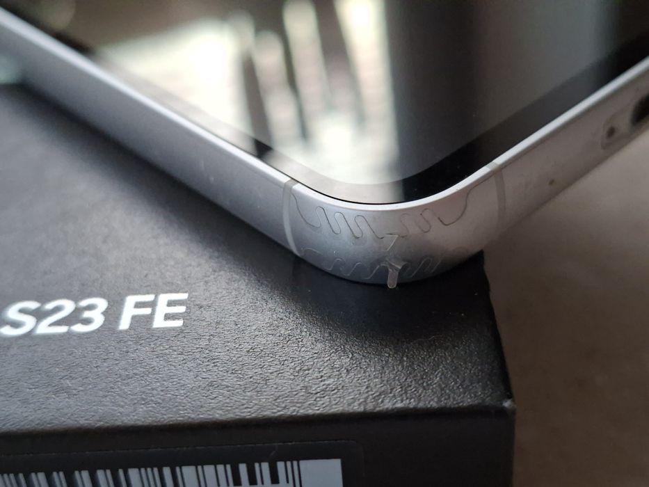 Galaxy S23 fe używany jak nowy !