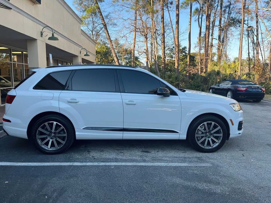 Audi Q7      2019