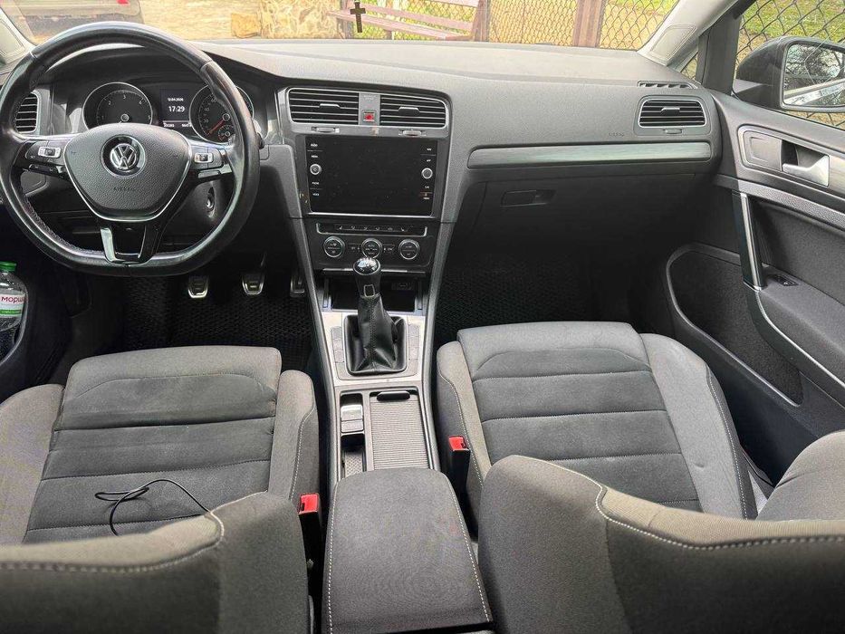 Volkswagen Golf 2017 1.6 TDI Highline