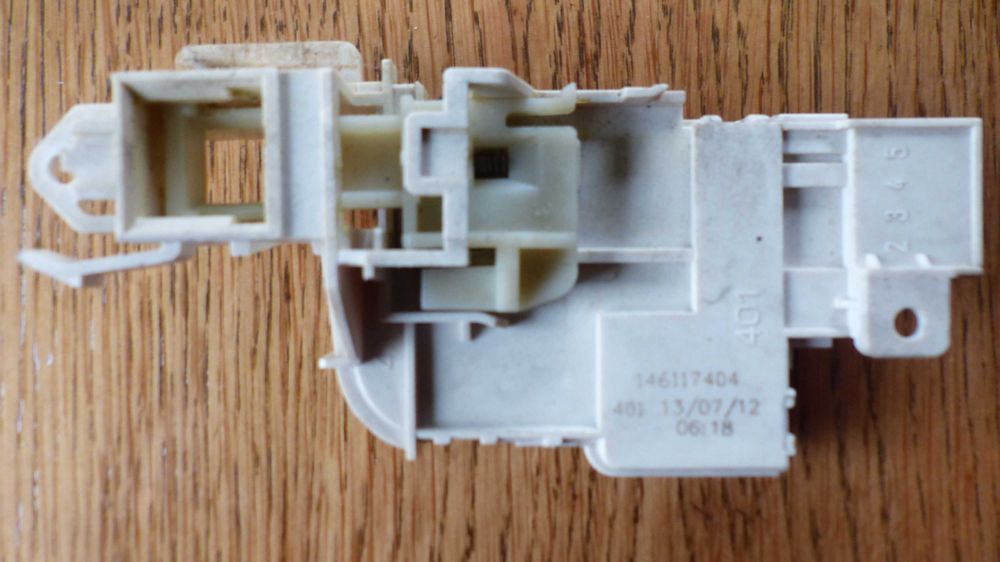 Blokada pralki elektrolux Electrolux EWT 1367VDW  EWT1567