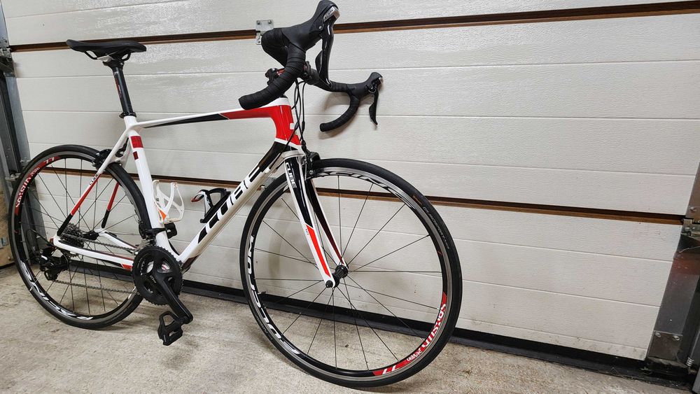 Rower szosowy CUBE Agree Pro – rozmiar 58 – Shimano 105