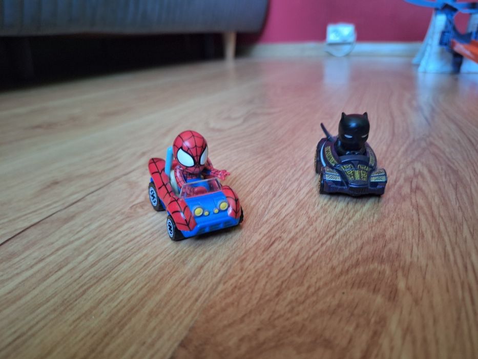 Hot Wheels Marvel RacerVerse, Pajęczynowy Tor Spidermana