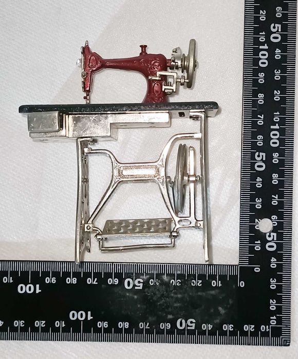 Miniaturas Maquina de costura antigas, lote de 2