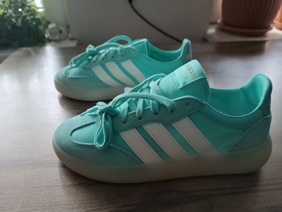 Buty damskie adidas barreda decode rozmiar 37 1/3