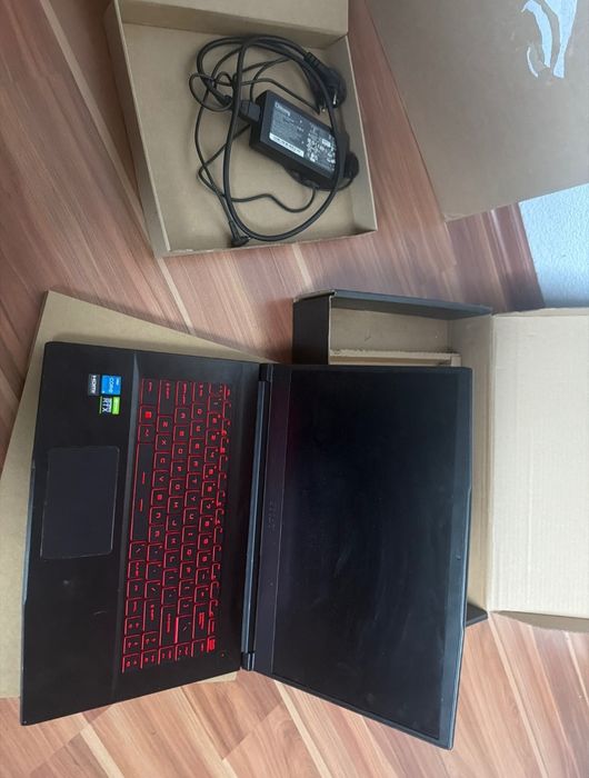 Laptop MSI rtx3050 i5 11th