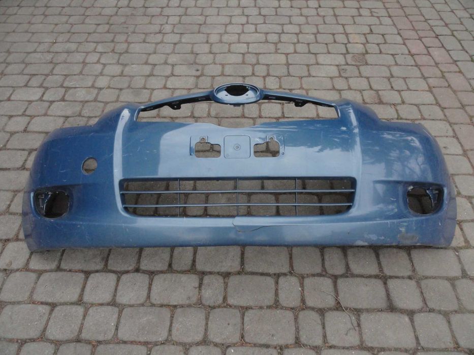 Toyota Yaris 2 Zderzak przód 05-08
