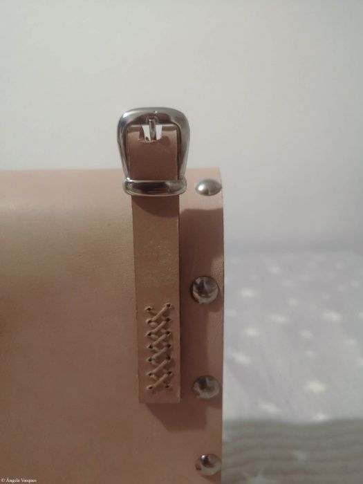 Mala couro e madeira Branca de Neve