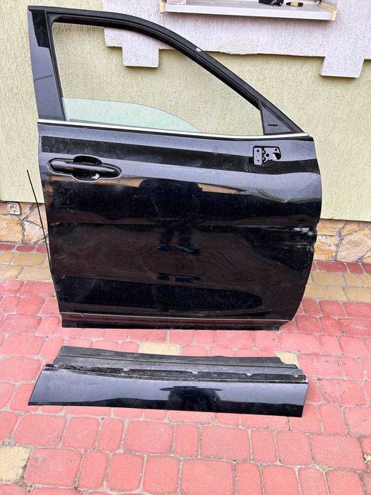 Продаю передню праву дверку оригінал США TOYOTA HIGHLANDER 2023