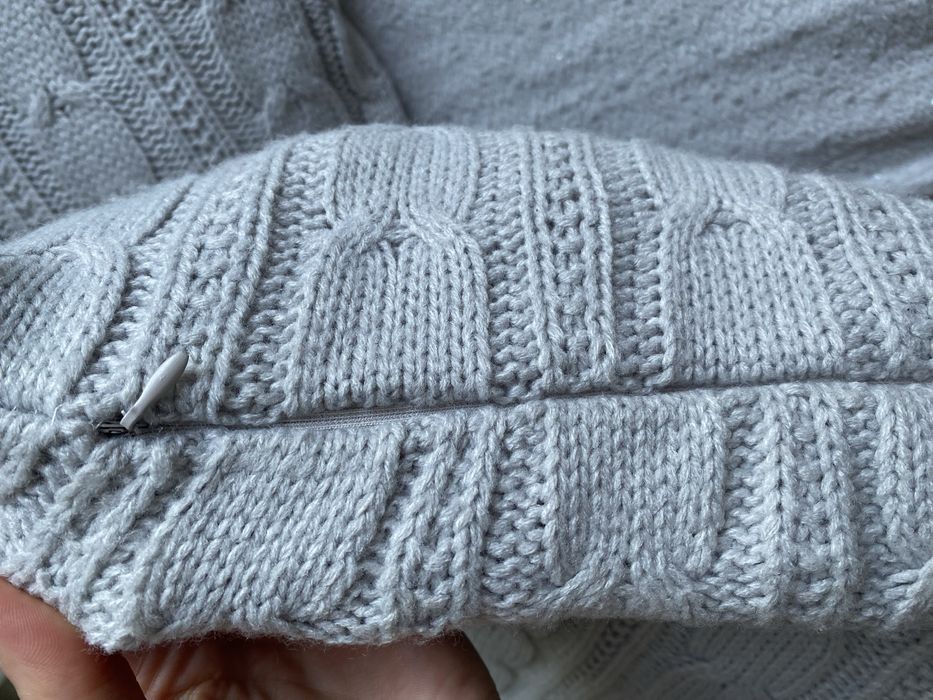 Komplet koc i dwie poduszki sweterkowe plecione warkocz szary