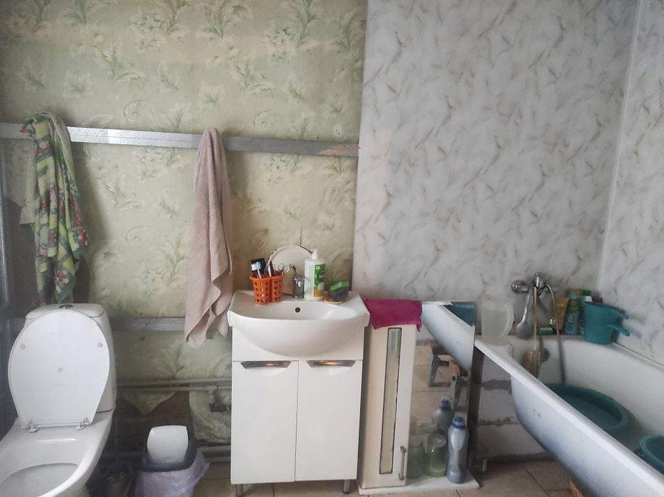 Продається будинок в м Мерефа.