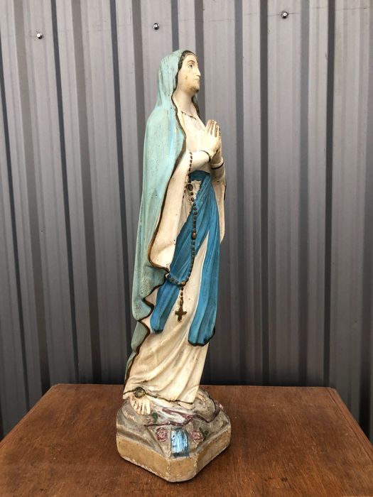 Figurka gipsowa Maryja sygnowana